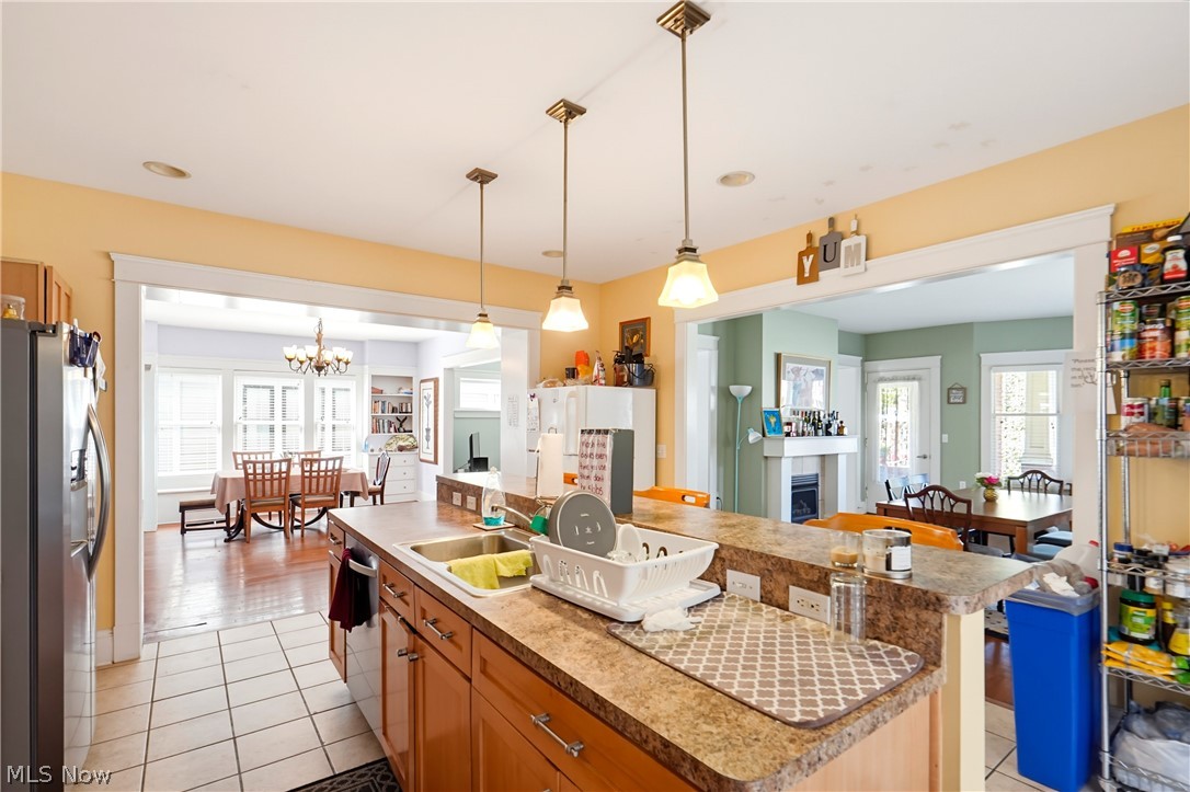 1463 E 105th Street Cleveland OH 44106