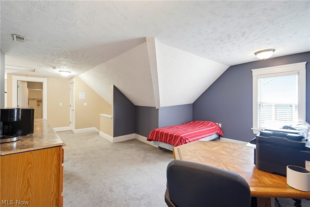 1463 E 105th Street Cleveland OH 44106