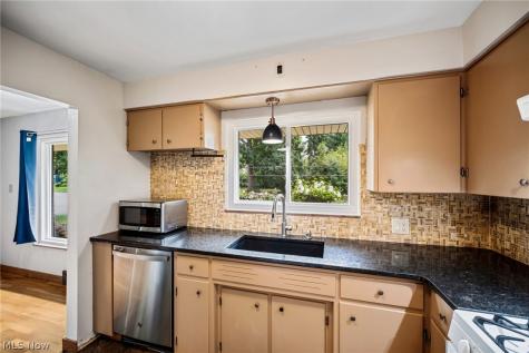 1287 Garman Road Akron OH 44313