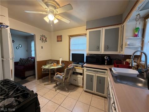 712 E Laclede Avenue Youngstown OH 44502