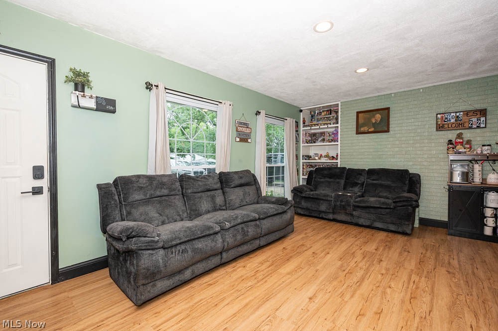 1572 Merle Road Salem OH 44460