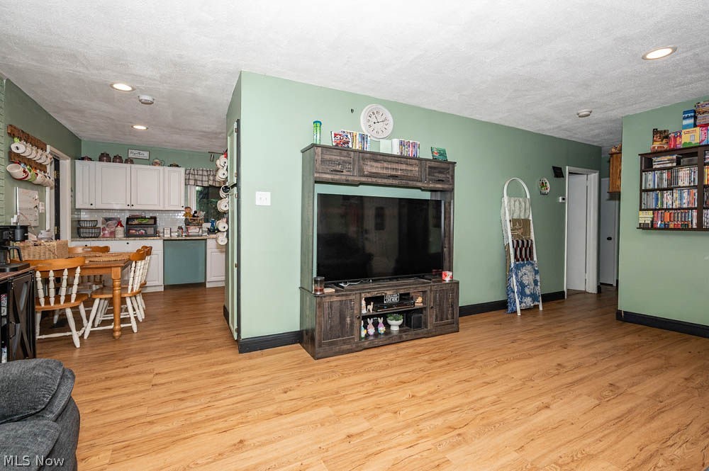 1572 Merle Road Salem OH 44460