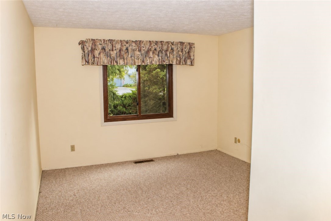 10816 Meadowgrass Road Strongsville OH 44149