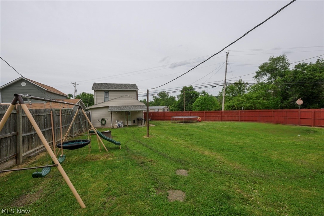 544 E High Street Uhrichsville OH 44683