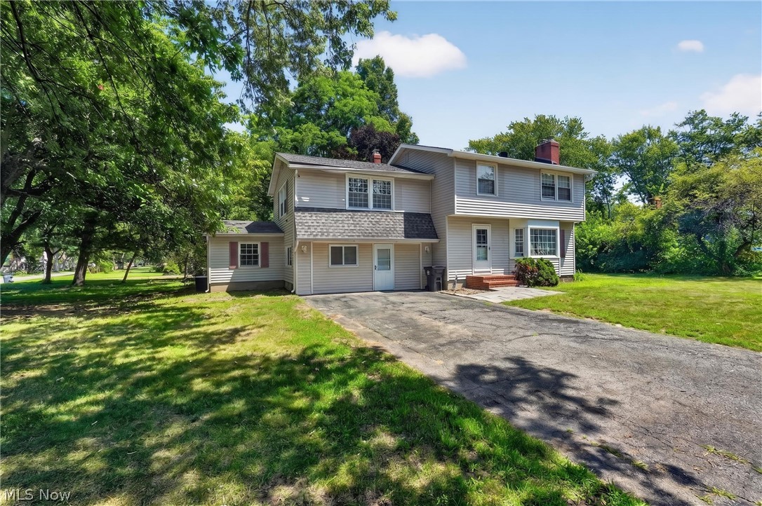 1941 Bathgate Avenue Madison OH 44057