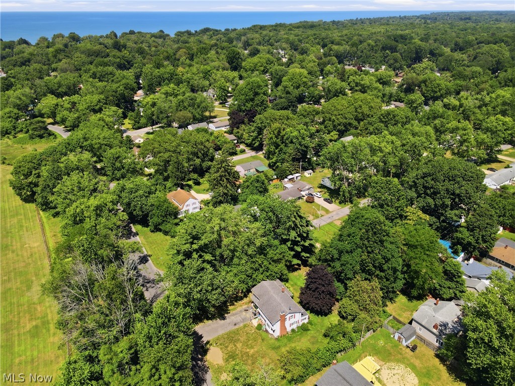 1941 Bathgate Avenue Madison OH 44057