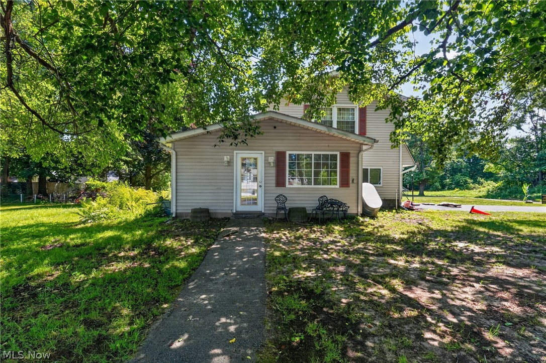 1941 Bathgate Avenue Madison OH 44057
