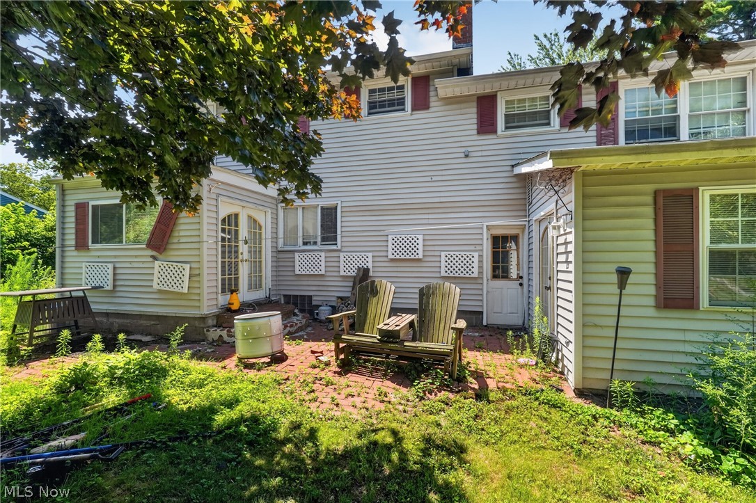 1941 Bathgate Avenue Madison OH 44057