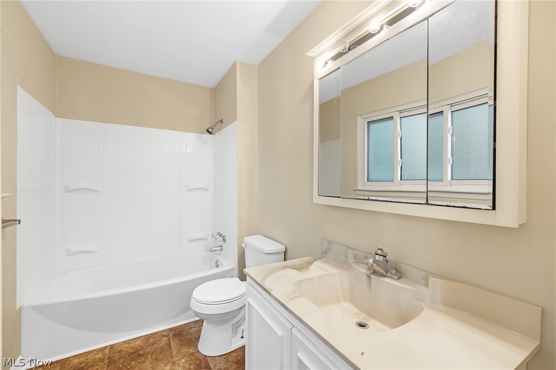 2527 Monica Drive Richfield OH 44286