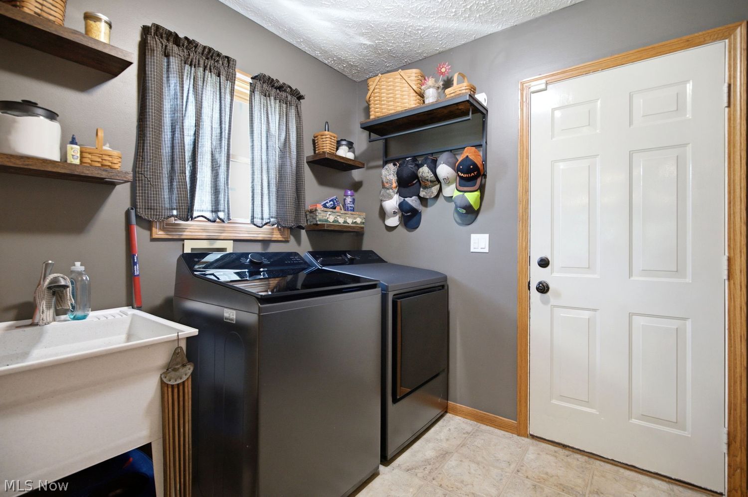 17095 Mennell Road Grafton OH 44044