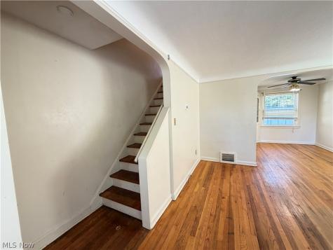 335 E 250th Street Euclid OH 44132