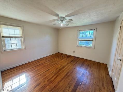 335 E 250th Street Euclid OH 44132