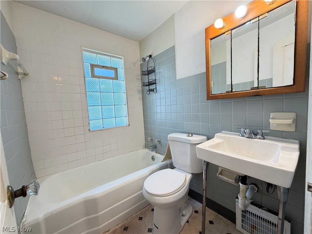 335 E 250th Street Euclid OH 44132