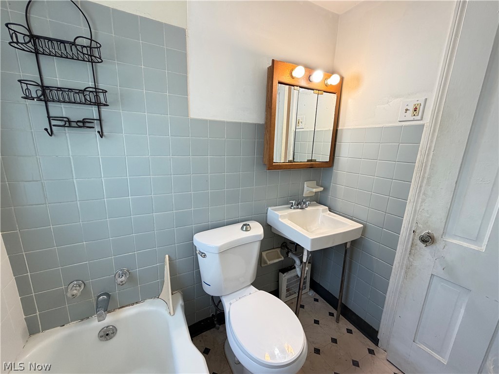 335 E 250th Street Euclid OH 44132
