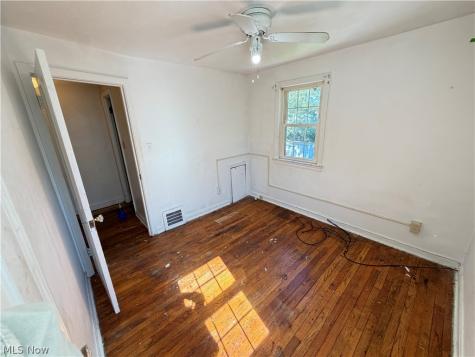 335 E 250th Street Euclid OH 44132