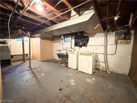 335 E 250th Street Euclid OH 44132