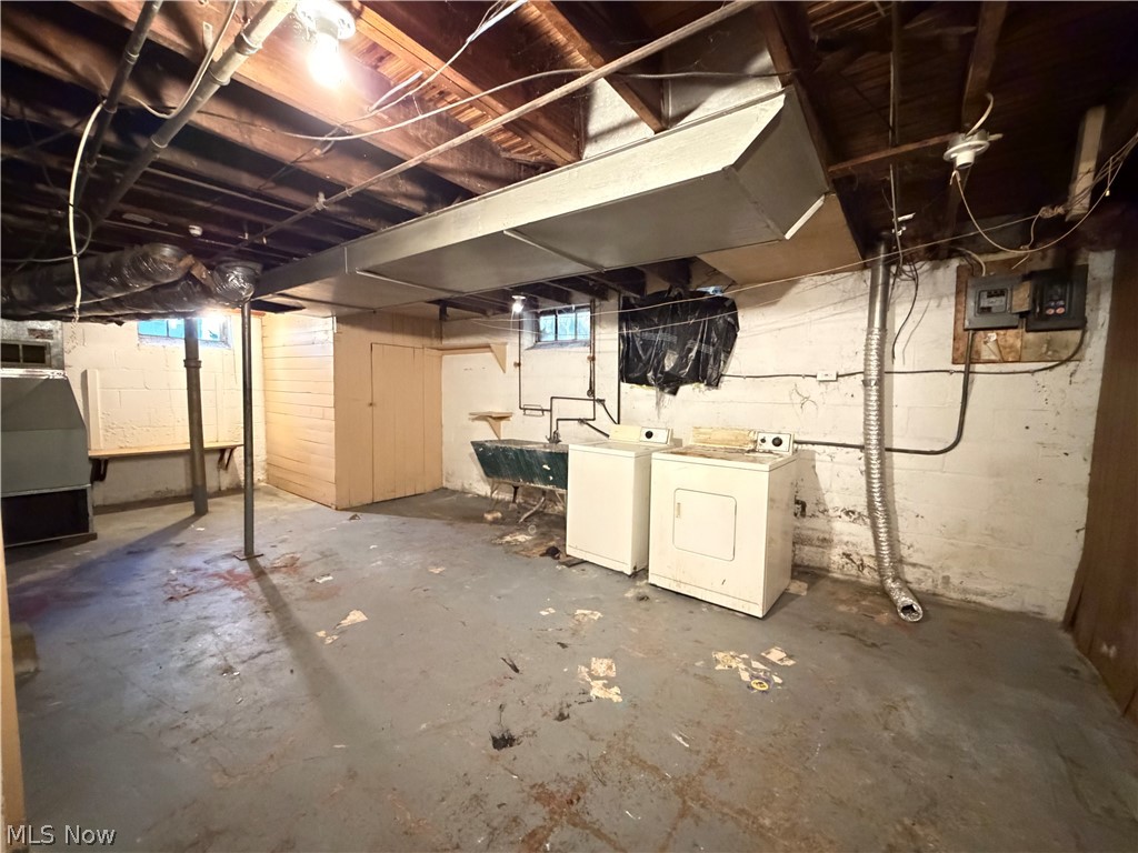 335 E 250th Street Euclid OH 44132