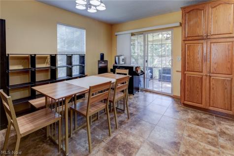 6107 Sky Ridge Avenue NE Louisville OH 44641