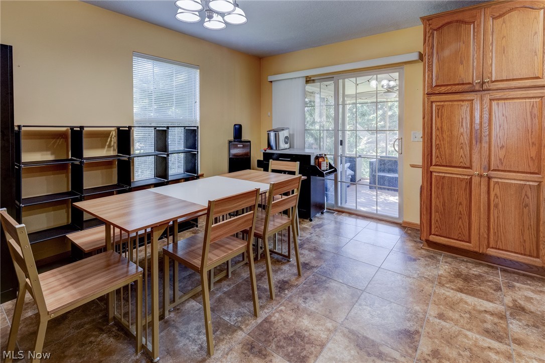 6107 Sky Ridge Avenue NE Louisville OH 44641