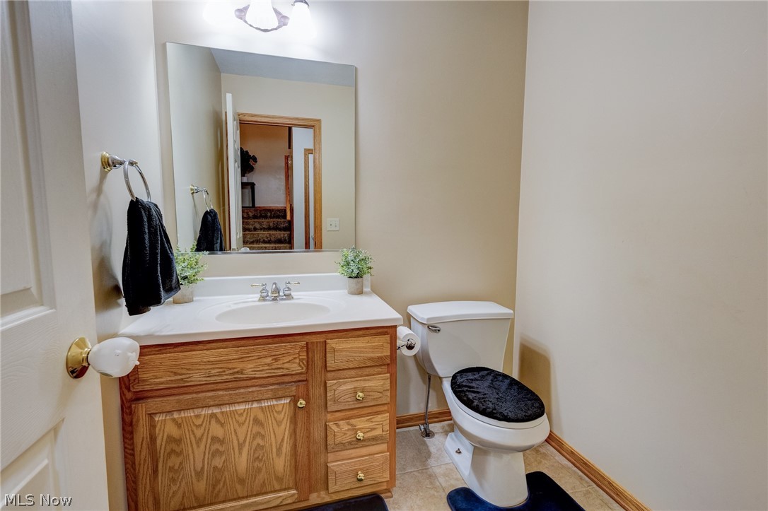 6107 Sky Ridge Avenue NE Louisville OH 44641