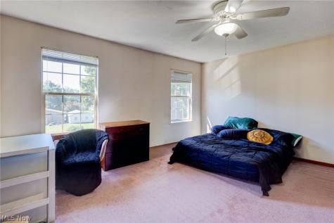 6107 Sky Ridge Avenue NE Louisville OH 44641