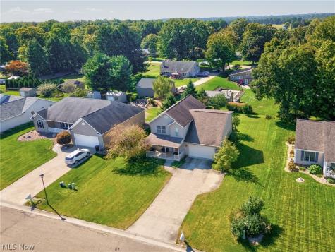 6107 Sky Ridge Avenue NE Louisville OH 44641
