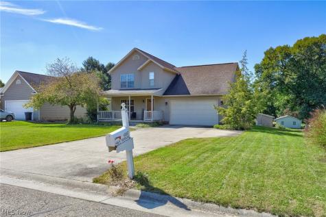 6107 Sky Ridge Avenue NE Louisville OH 44641