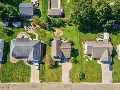 6107 Sky Ridge Avenue NE Louisville OH 44641