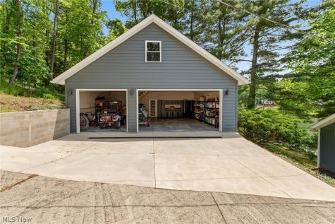 120 Cheyenne Trail Malvern OH 44644
