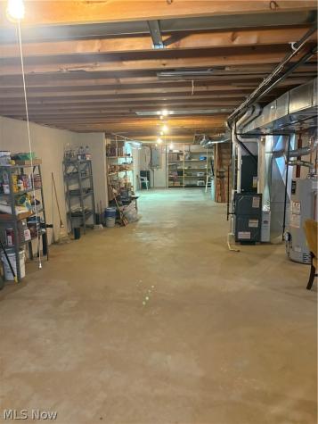 4825 Woodstone Avenue NW Canton OH 44647