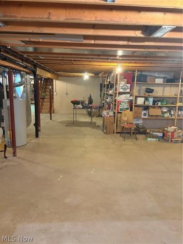4825 Woodstone Avenue NW Canton OH 44647