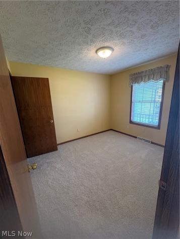4825 Woodstone Avenue NW Canton OH 44647