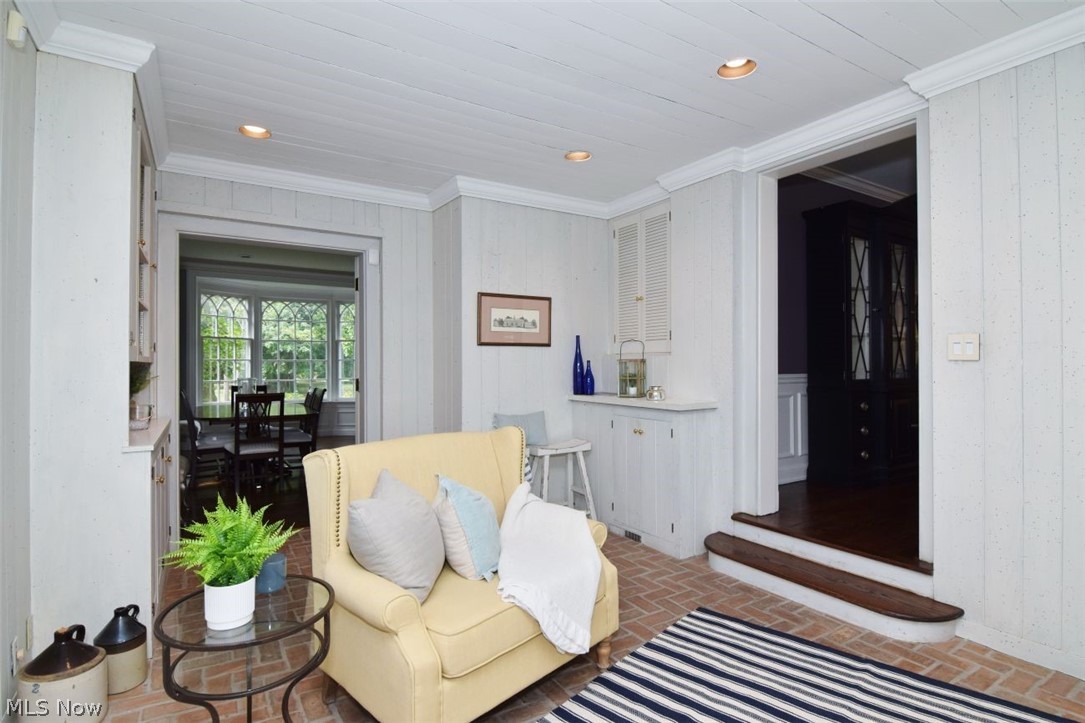 2849 Glengary Road Shaker Heights OH 44120