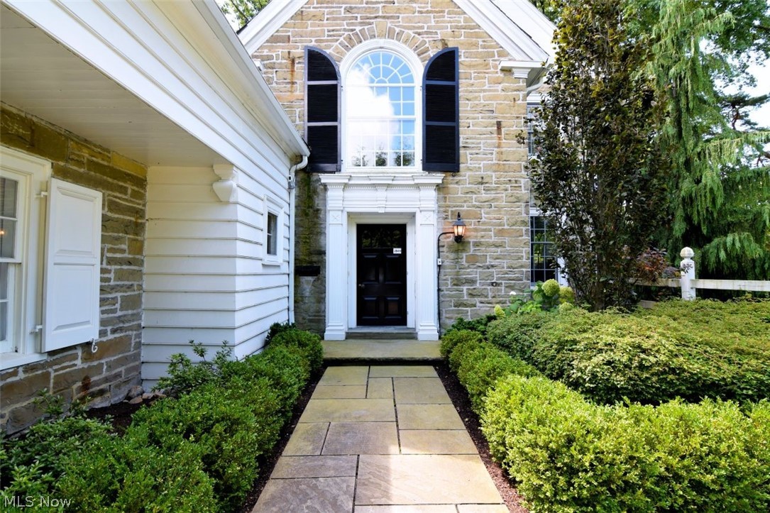 2849 Glengary Road Shaker Heights OH 44120