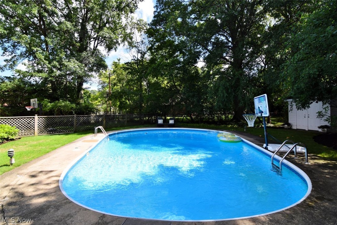 2849 Glengary Road Shaker Heights OH 44120