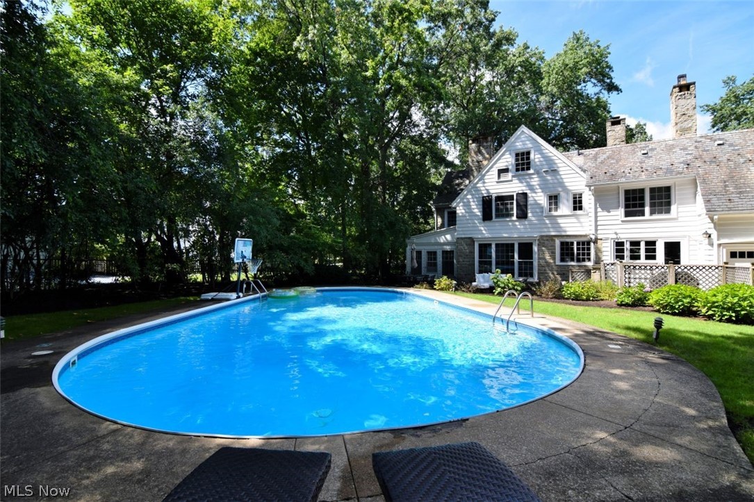 2849 Glengary Road Shaker Heights OH 44120