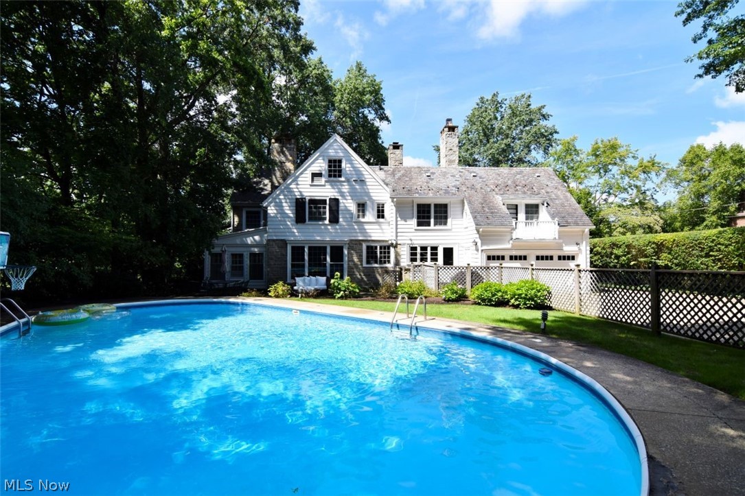 2849 Glengary Road Shaker Heights OH 44120