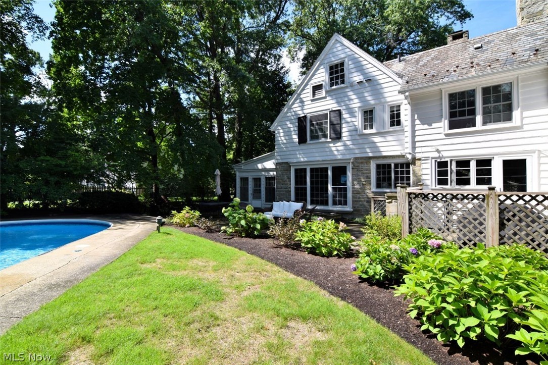 2849 Glengary Road Shaker Heights OH 44120