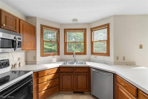 7567 Oakdale Street NW Massillon OH 44646