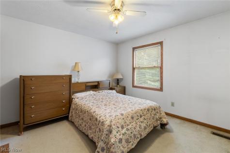 7567 Oakdale Street NW Massillon OH 44646