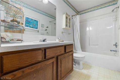7567 Oakdale Street NW Massillon OH 44646