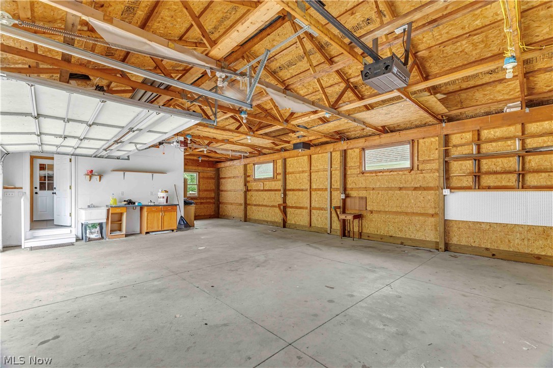 131 N Vine Street Medina OH 44256