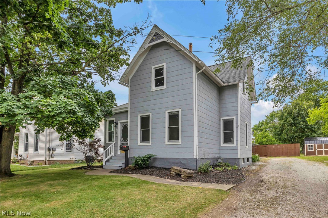 131 N Vine Street Medina OH 44256