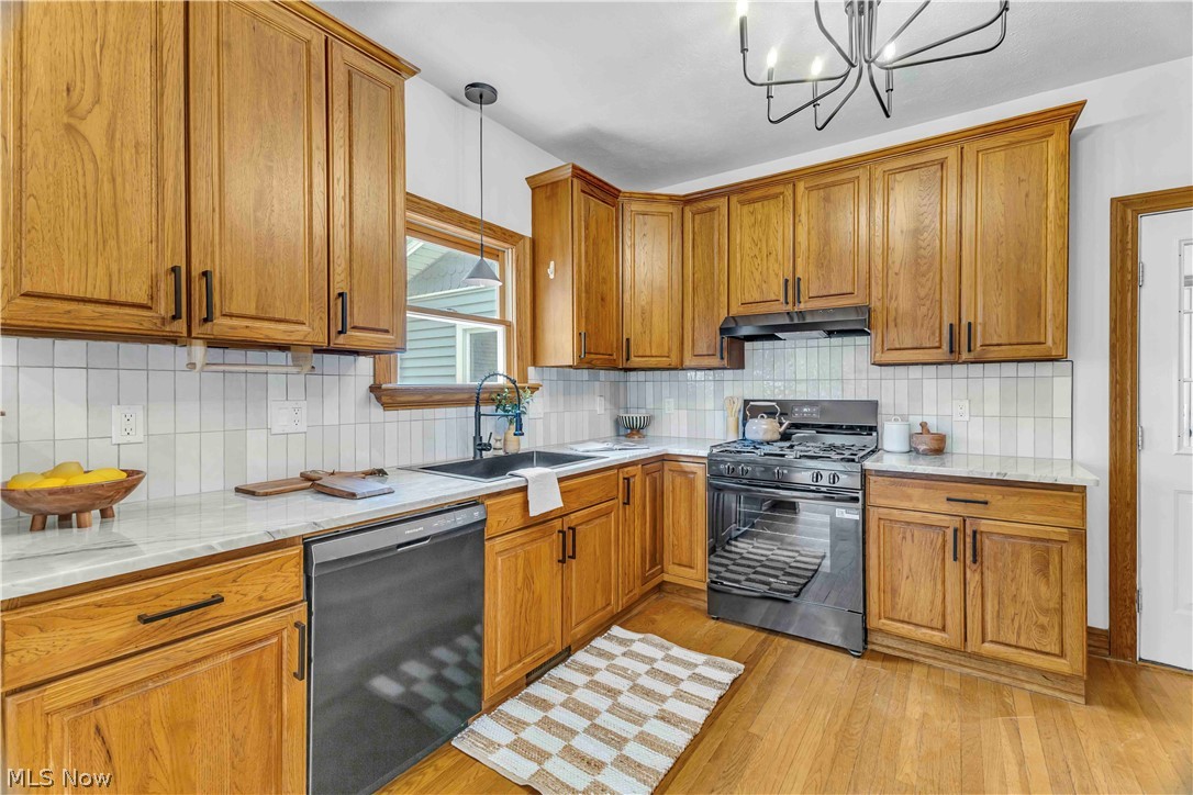 131 N Vine Street Medina OH 44256