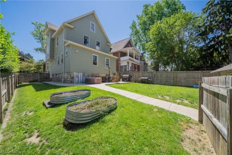 4220 W 36th Street Cleveland OH 44109