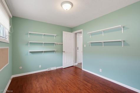 7171 Lakeview Drive Parma OH 44129