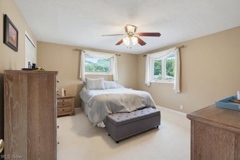 7171 Lakeview Drive Parma OH 44129