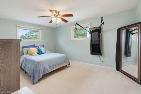 7171 Lakeview Drive Parma OH 44129
