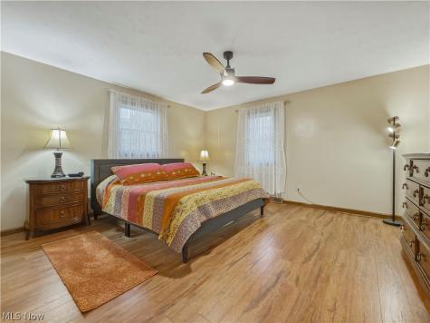 2943 Forest Avenue Niles OH 44446