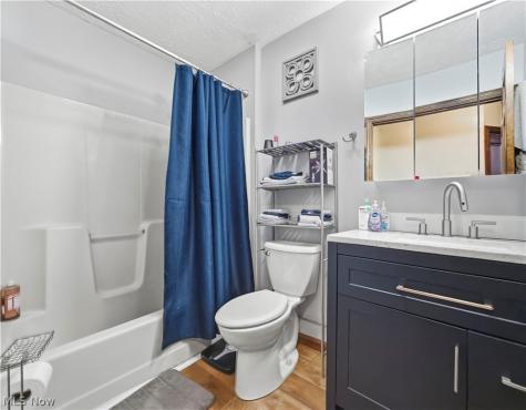 2943 Forest Avenue Niles OH 44446